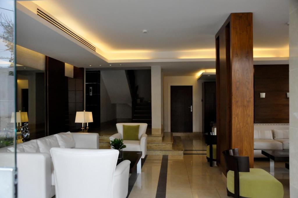 Granada Suites Hotel Amman Extérieur photo